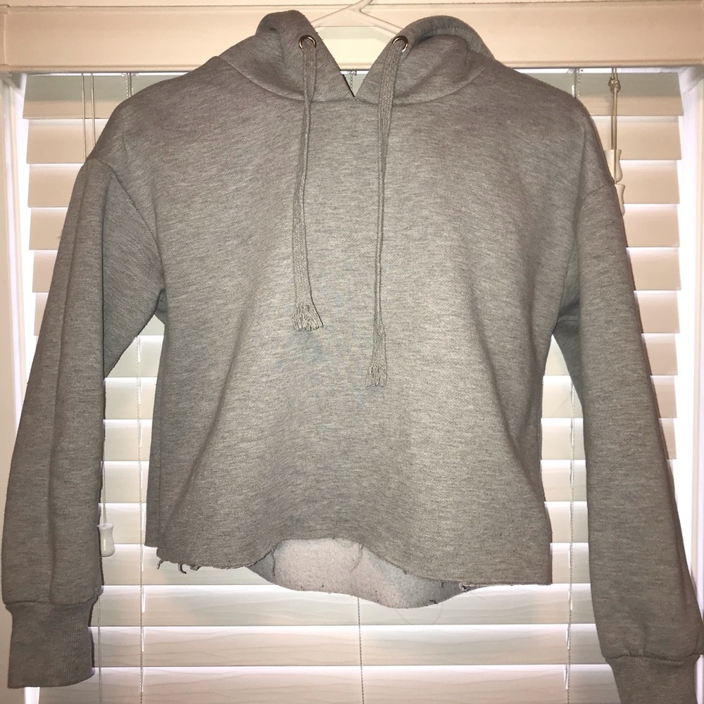 Grey cropped sweatshirt